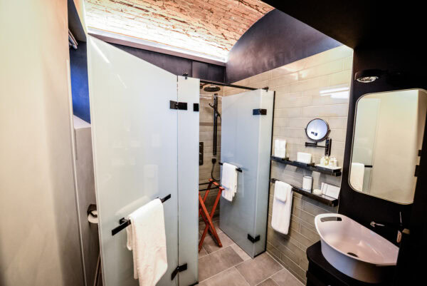 Executive Room Bad - Hotel Liberty