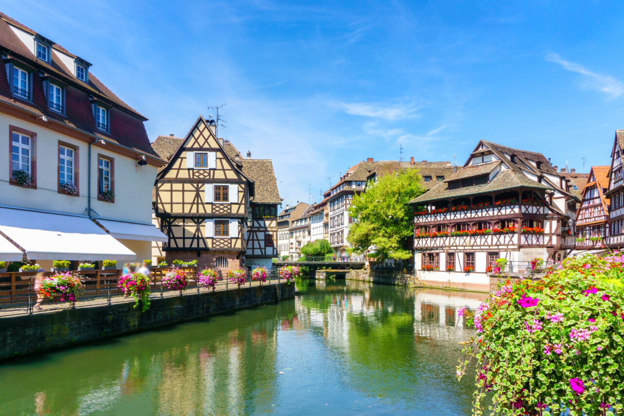 Farbenfrohe Häuser Strassburg Frankreich