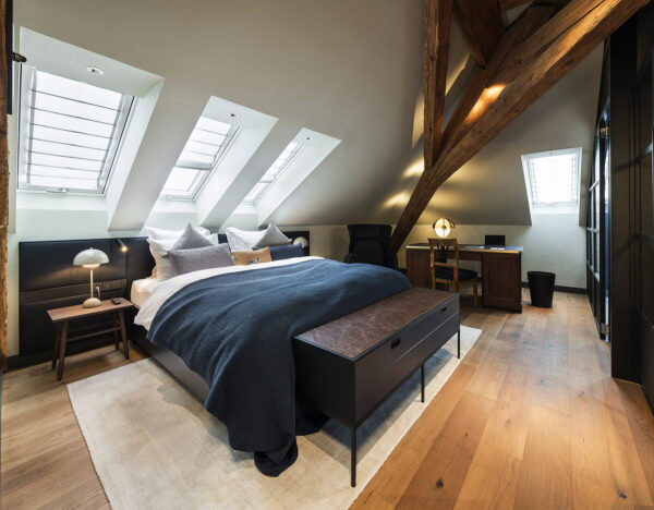 Rooftop Suite Bett - Hotel Liberty