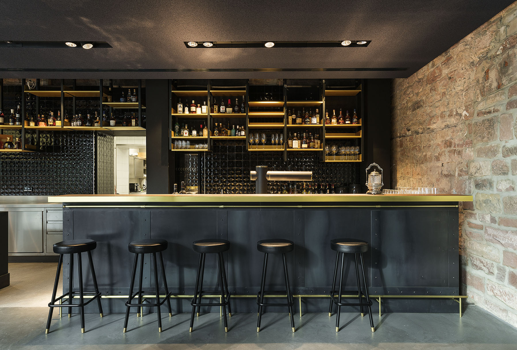 Strafbar - Hotel Liberty