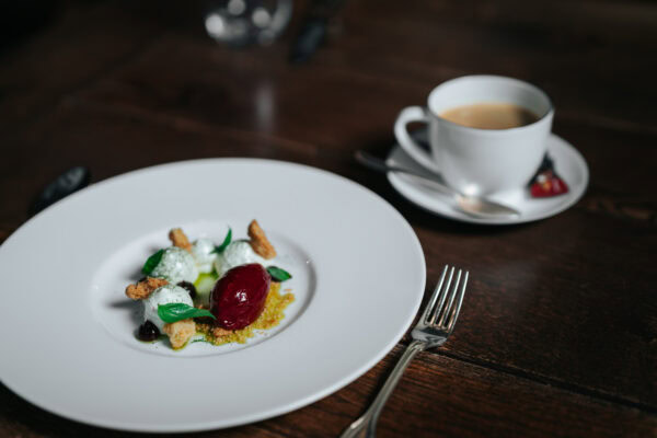 Hotel Liberty | Restaurant "Wasser & Brot": Schmand Mousse